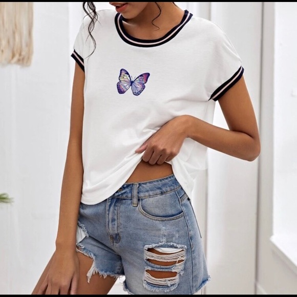 🦋 Cute Butterfly T 🦋 - Picture 2 of 7